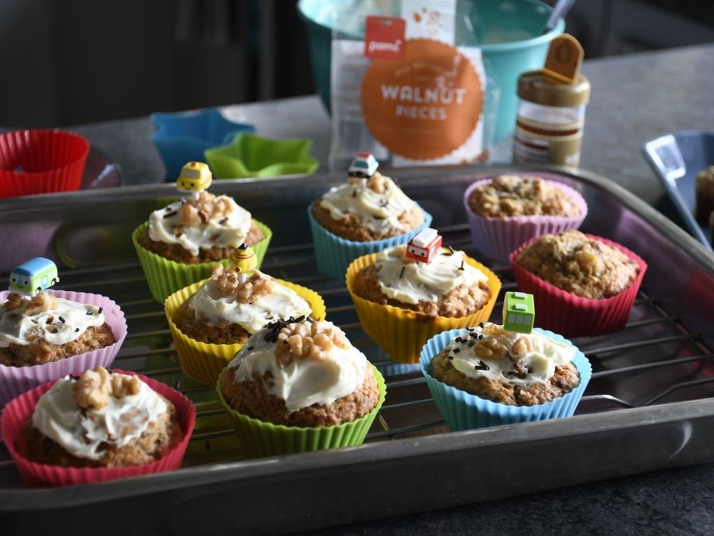 Hummingbird Muffins - packed with fruit, tastes like lollies - easy lunch box "treats".